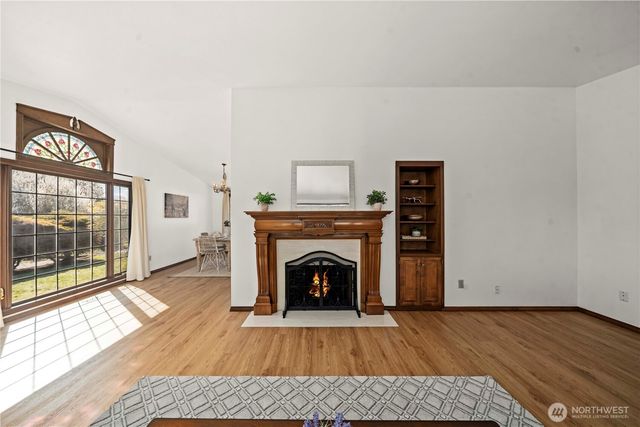 1825 Rainier Court, Sumner, WA 98390