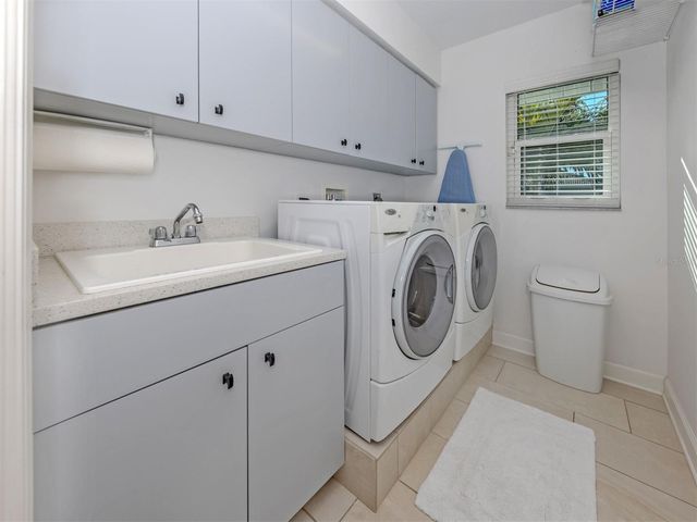 534 WESTMOUNT LANE, Venice, FL 34293