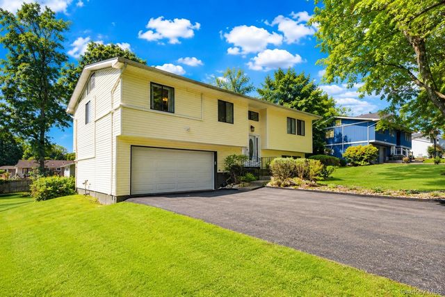 23 Carriage Lane, Spring Valley, NY 10977