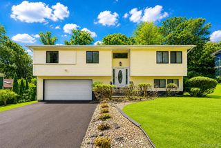 23 Carriage Lane, Spring Valley, NY 10977