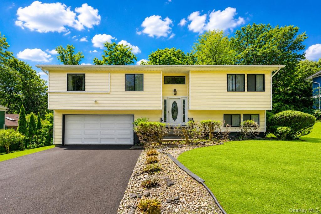 23 Carriage Lane, Spring Valley, NY 10977