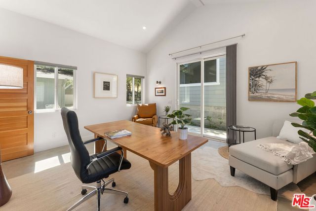 606 Thrift Road, Malibu, CA 90265