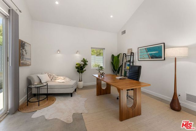 606 Thrift Road, Malibu, CA 90265