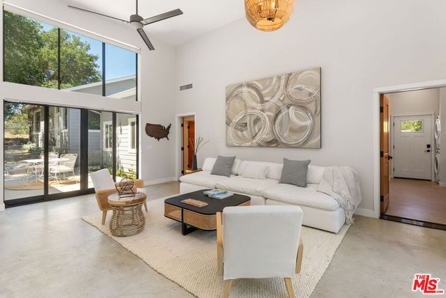 606 Thrift Road, Malibu, CA 90265