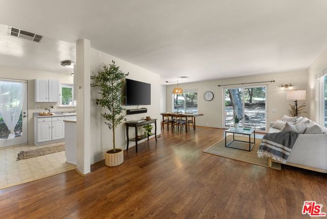 606 Thrift Road, Malibu, CA 90265