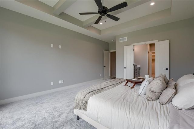 2615 NE 91st Place, Kansas City, MO 64156