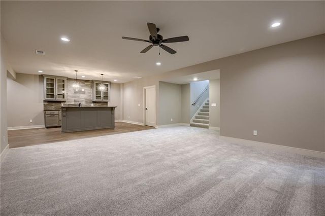 2615 NE 91st Place, Kansas City, MO 64156