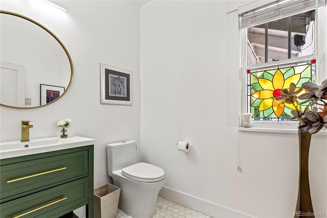 966 S York Street, Denver, CO 80209
