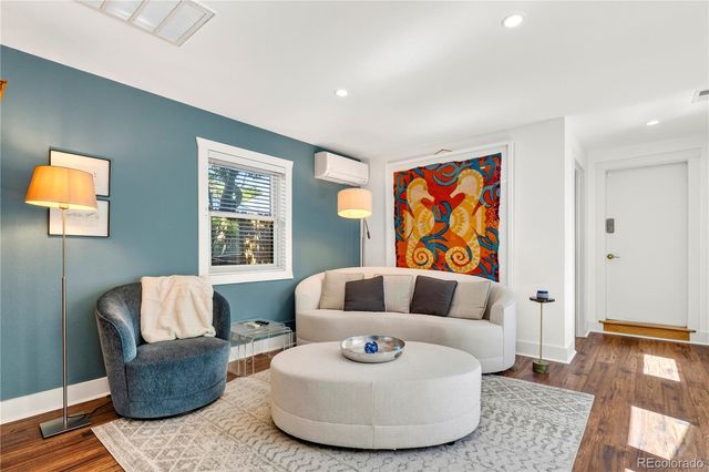 966 S York Street, Denver, CO 80209