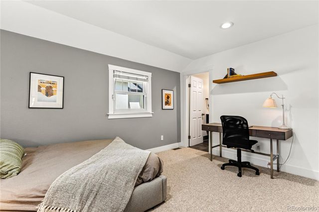 966 S York Street, Denver, CO 80209