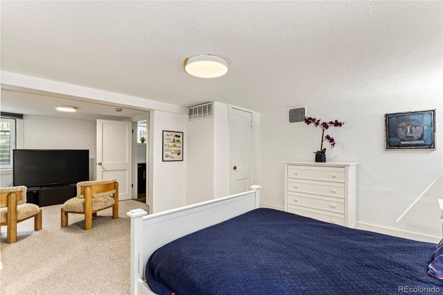 966 S York Street, Denver, CO 80209