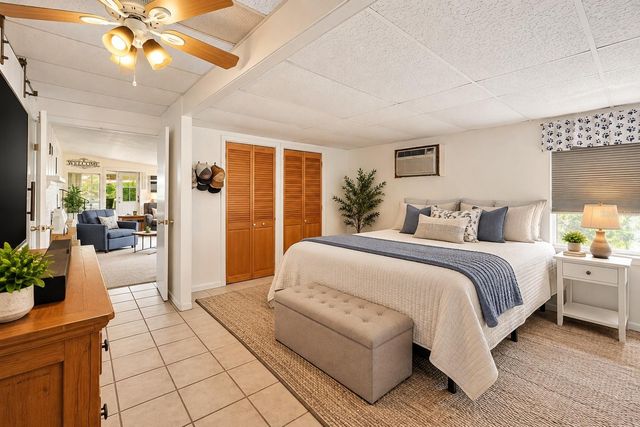 1405 WESTLAND DR, Tavares, FL 32778