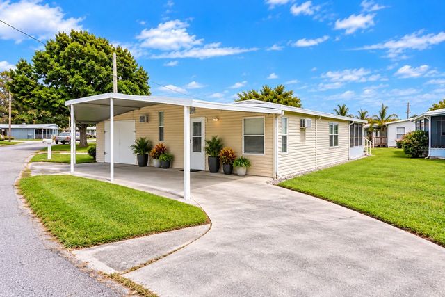 1405 WESTLAND DR, Tavares, FL 32778