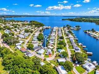 1405 WESTLAND DR, Tavares, FL 32778