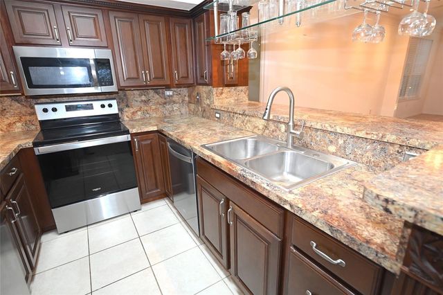 4178 CENTRAL SARASOTA PARKWAY 323, Sarasota, FL 34238