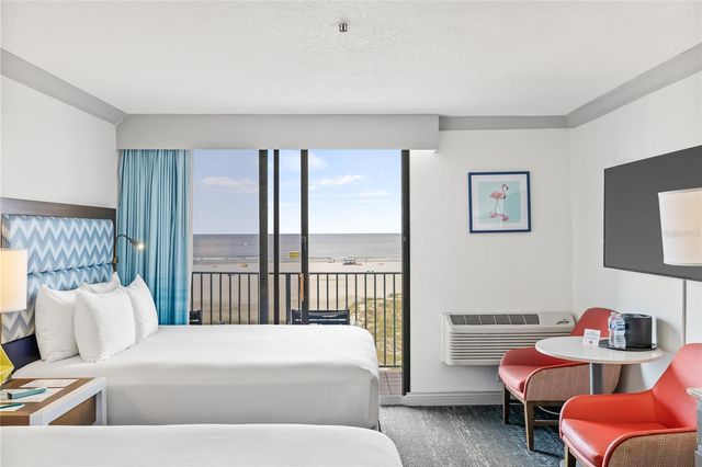 10650 GULF BOULEVARD 541, St Petersburg, FL 33706