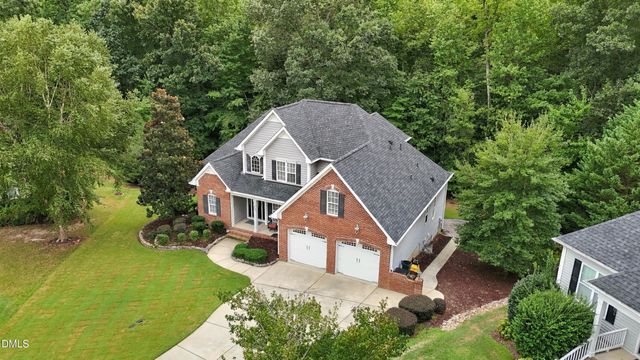 35 Broomhill Court, Clayton, NC 27527