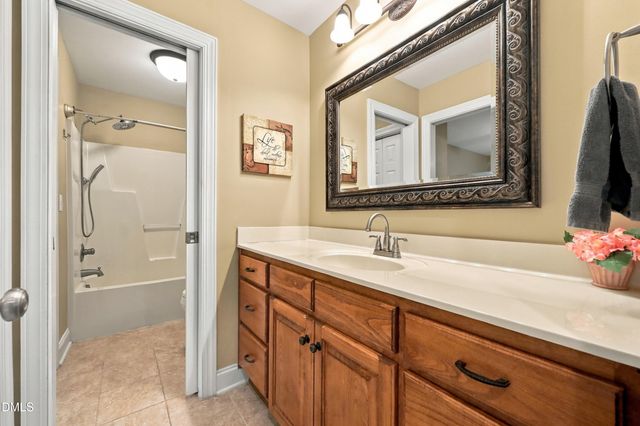 35 Broomhill Court, Clayton, NC 27527