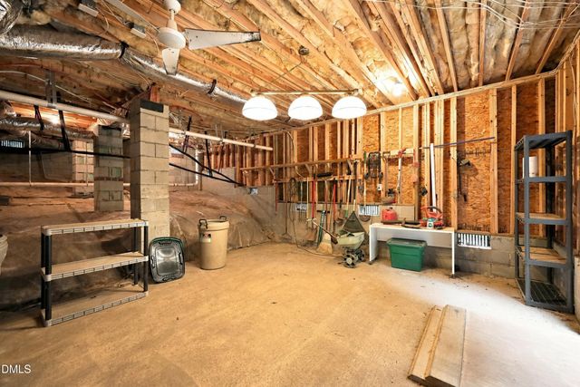 35 Broomhill Court, Clayton, NC 27527