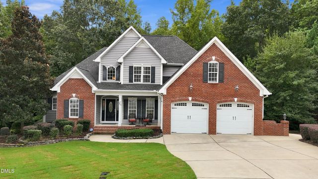 35 Broomhill Court, Clayton, NC 27527