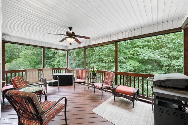 35 Broomhill Court, Clayton, NC 27527
