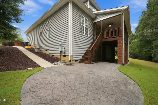 35 Broomhill Court, Clayton, NC 27527