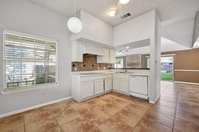 11415 Chariot Drive, Stafford, TX 77477