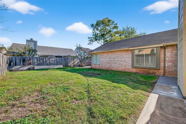 11415 Chariot Drive, Stafford, TX 77477