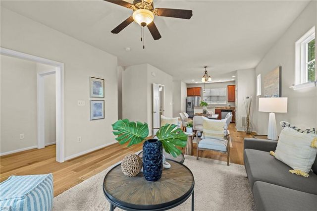 616 Foster LN, Virginia Beach, VA 23451