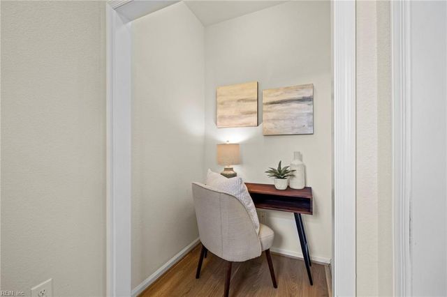 616 Foster LN, Virginia Beach, VA 23451