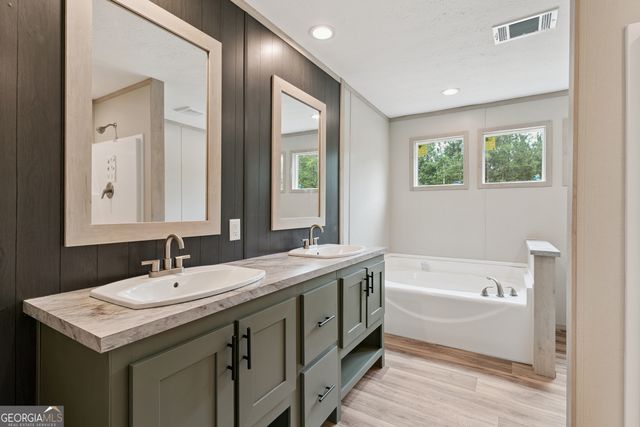 5 N Riverhill Trail, Brunswick, GA 31525