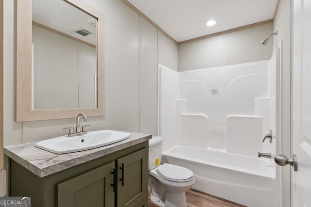 5 N Riverhill Trail, Brunswick, GA 31525