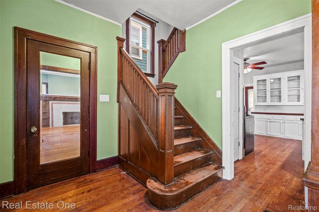2965 FISCHER Street, Detroit, MI 48214