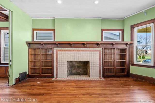 2965 FISCHER Street, Detroit, MI 48214