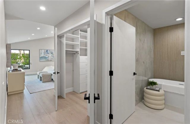 10 White Water Drive, Corona Del Mar, CA 92625