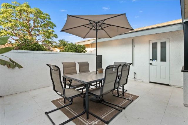 10 White Water Drive, Corona Del Mar, CA 92625