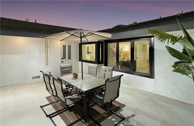 10 White Water Drive, Corona Del Mar, CA 92625