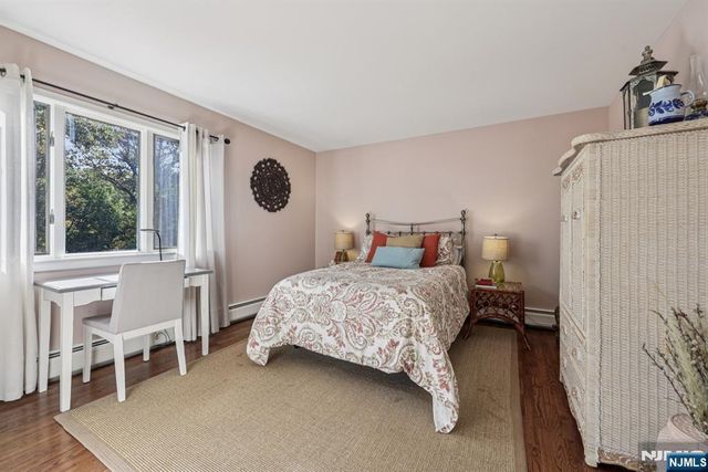 76 Church Street, Alpine, NJ 07620