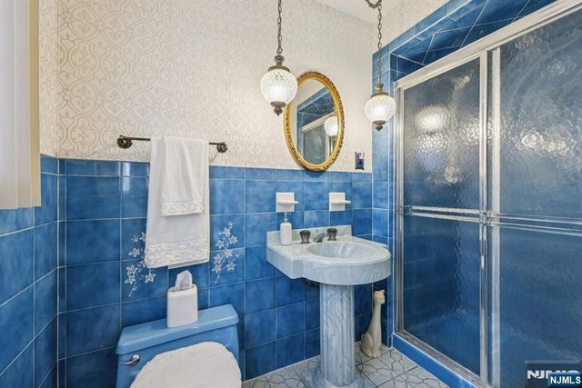 76 Church Street, Alpine, NJ 07620