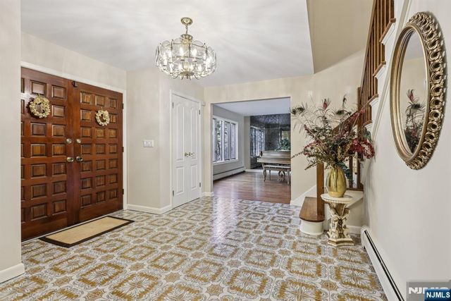 76 Church Street, Alpine, NJ 07620