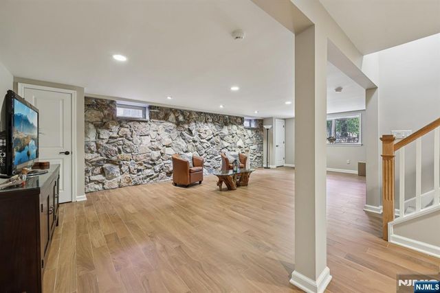 76 Church Street, Alpine, NJ 07620