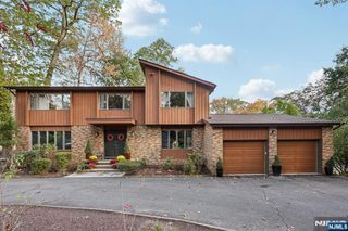 76 Church Street, Alpine, NJ 07620