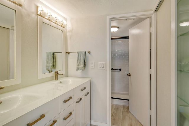 1601 BAYHOUSE POINT DRIVE BA204, Sarasota, FL 34231