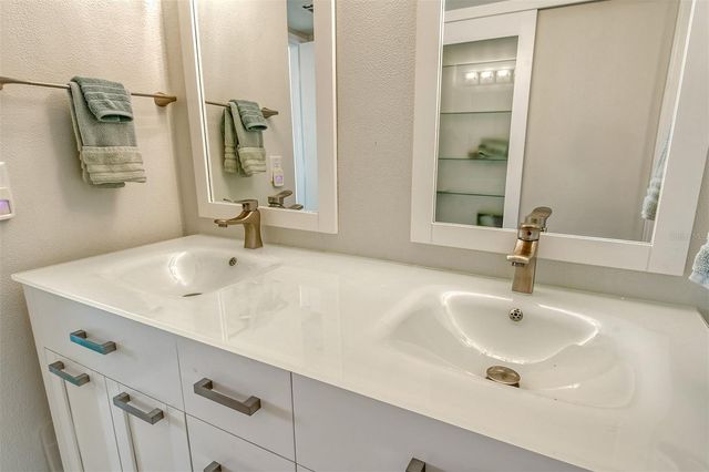 1601 BAYHOUSE POINT DRIVE BA204, Sarasota, FL 34231