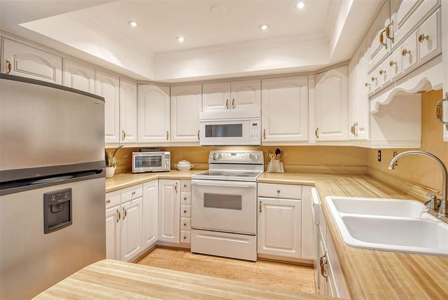 1601 BAYHOUSE POINT DRIVE BA204, Sarasota, FL 34231