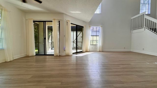 1746 Harborside Circle, Wellington, FL 33414