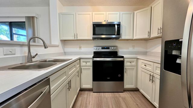 1746 Harborside Circle, Wellington, FL 33414