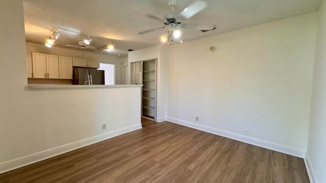 1746 Harborside Circle, Wellington, FL 33414