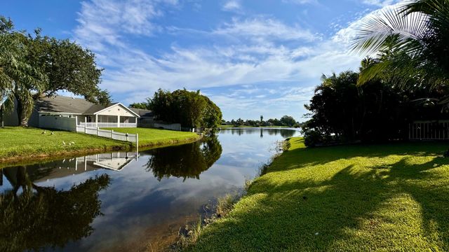 1746 Harborside Circle, Wellington, FL 33414