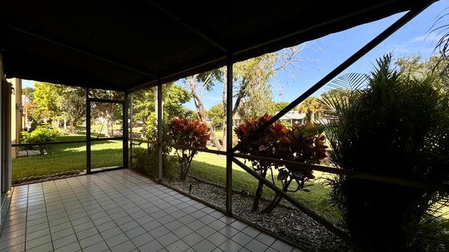 1746 Harborside Circle, Wellington, FL 33414